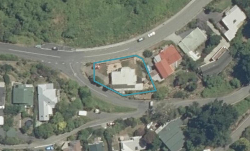 112 Cleveland Terrace, Maitai, Nelson - Carousel 1