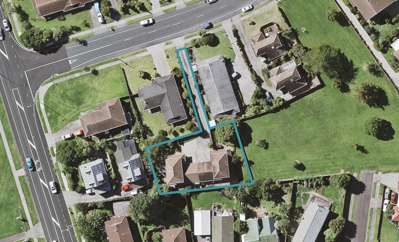 1/82 Aberfeldy Avenue, Highland Park, Auckland - Carousel 1