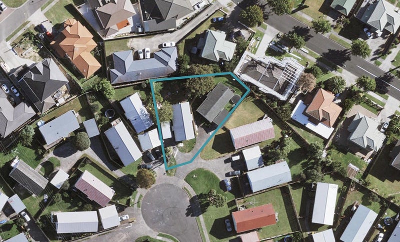 23 Keri Anne Place, Goodwood Heights, Auckland - Carousel 1
