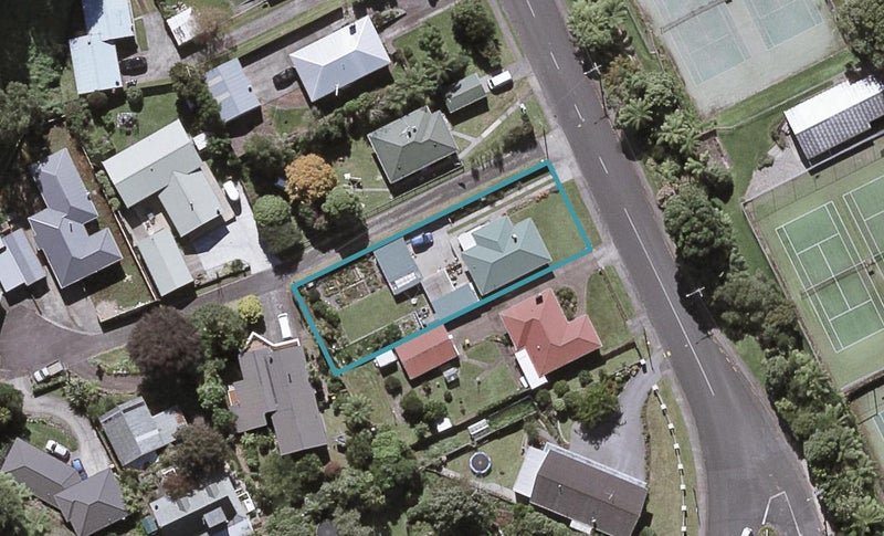 136 Huatoki Street, Frankleigh Park, New Plymouth - Carousel 1