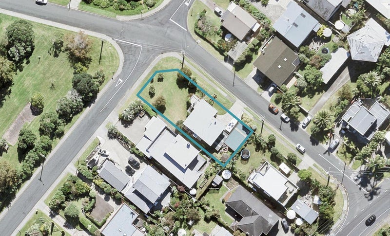 4A Hardley Avenue, Tindalls Beach, Whangaparaoa - Carousel 1