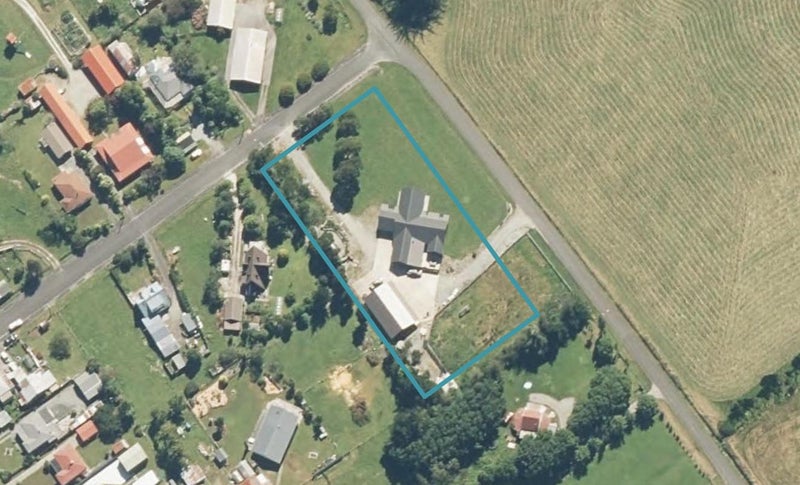 36 Fraser Street, Ross, Ross - Carousel 1