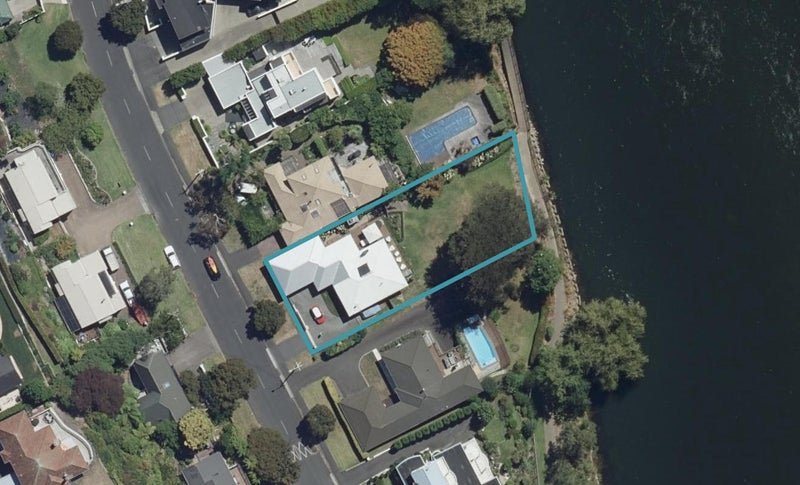 32 Awatere Avenue, Beerescourt, Hamilton - Carousel 1