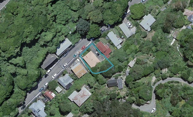 63 Holloway Road, Aro Valley, Wellington - Carousel 1