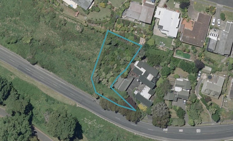 10 Montgomery Road, Otamatea, Whanganui - Carousel 1