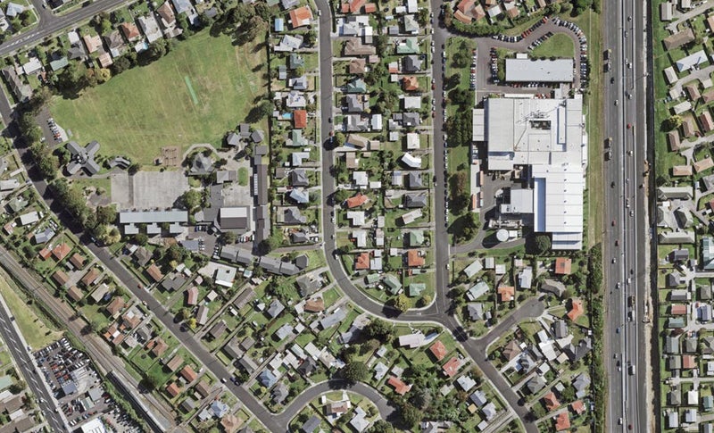 28B Greenmeadows Avenue, Manurewa East, Auckland - Carousel 1