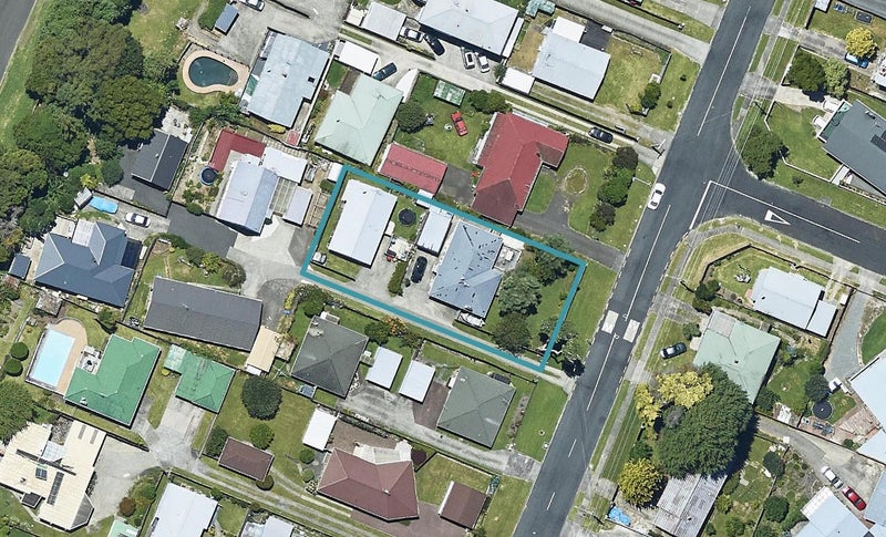 35B Coopers Road, Gate Pa, Tauranga - Carousel 1