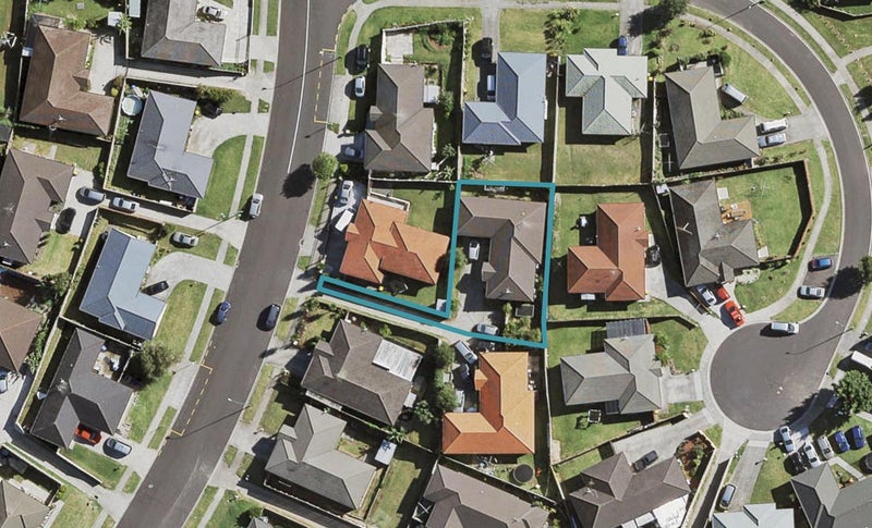 94 Glenveagh Park Drive, Weymouth, Auckland - Carousel 1