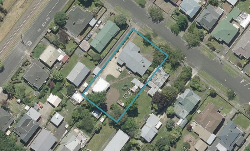 21 Gloucester Street, Whanganui, Whanganui - Carousel 1