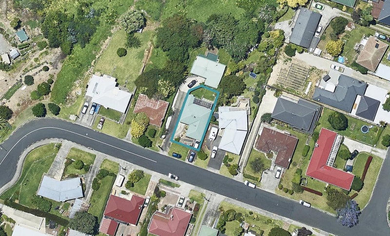 35 Merivale Road, Parkvale, Tauranga - Carousel 1