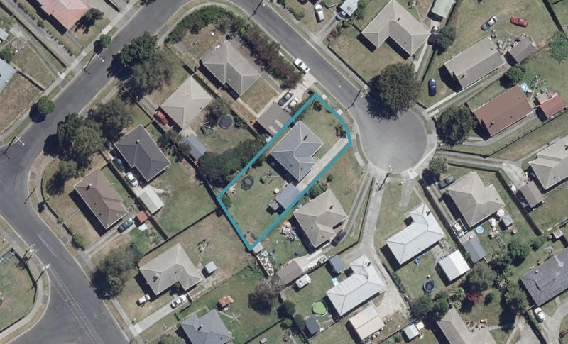 4 Burns Court, Enderley, Hamilton - Carousel 1