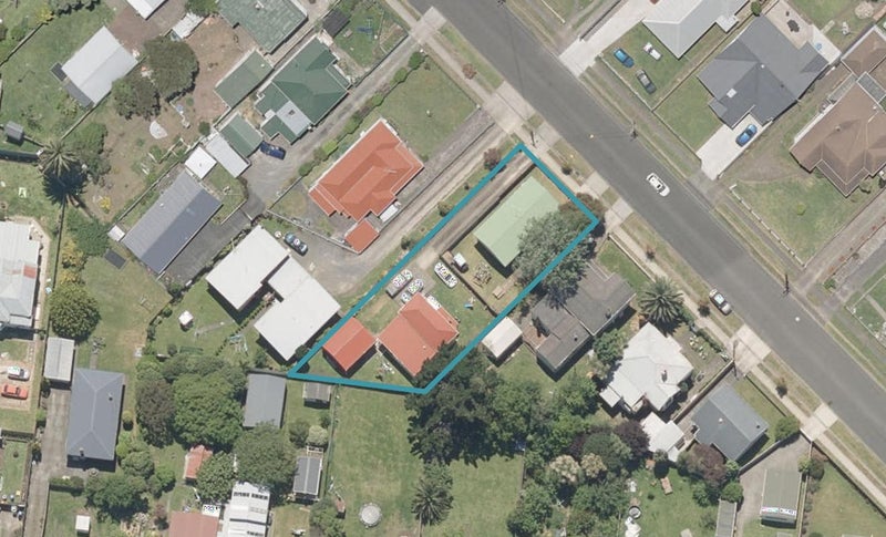 9 Kings Avenue, Gonville, Whanganui - Carousel 1