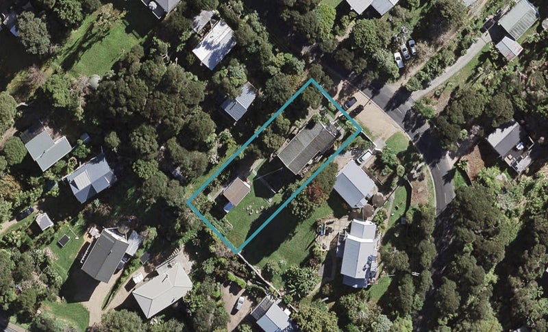 55 Bay Road, Ostend, Waiheke Island - Carousel 1