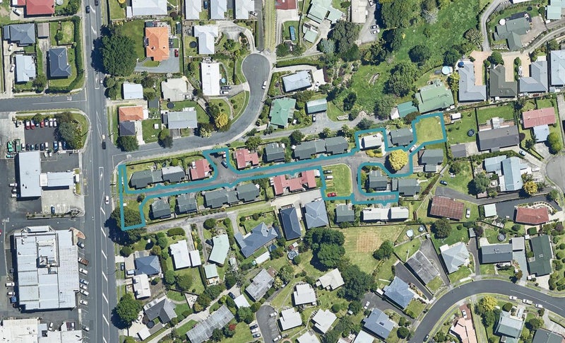 10 Jacaranda Close, Brookfield, Tauranga - Carousel 1