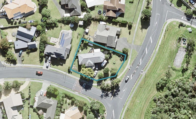 2 Alec Craig Way, Gulf Harbour, Whangaparaoa - Carousel 1