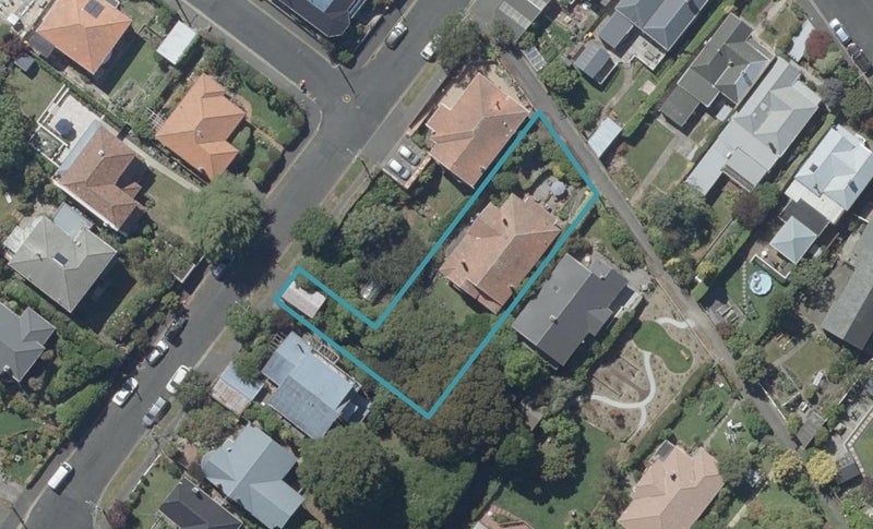 28 Falkland Street, Maori Hill, Dunedin - Carousel 1