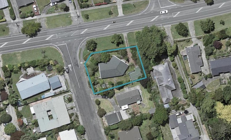 1 Sunny Glen, Waikanae - Carousel 1