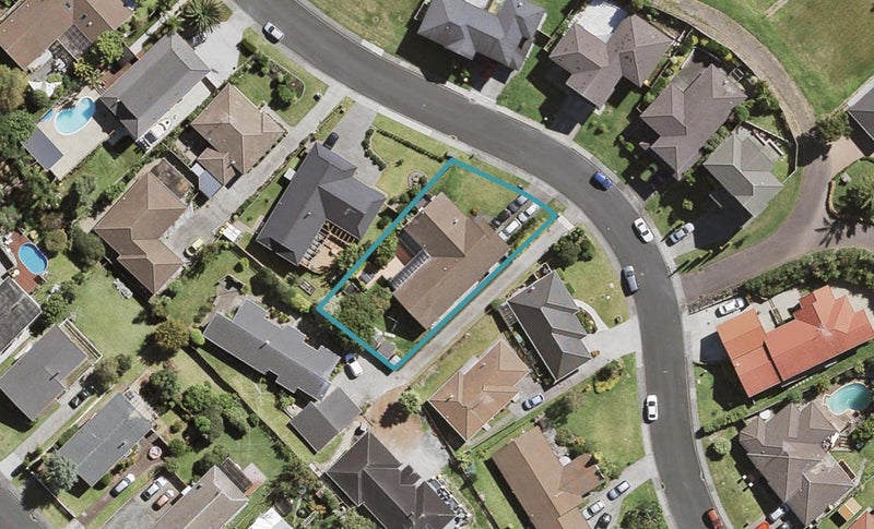 11 Vintage Drive, Henderson, Auckland - Carousel 1