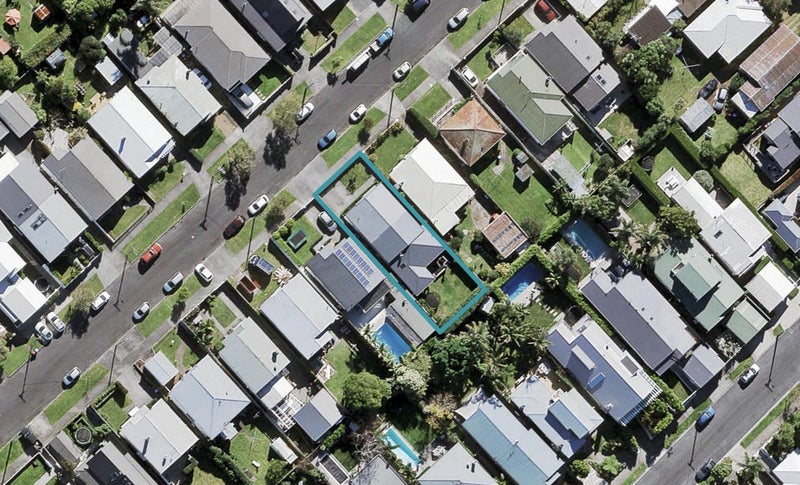 10 Oban Road, Westmere, Auckland - Carousel 1