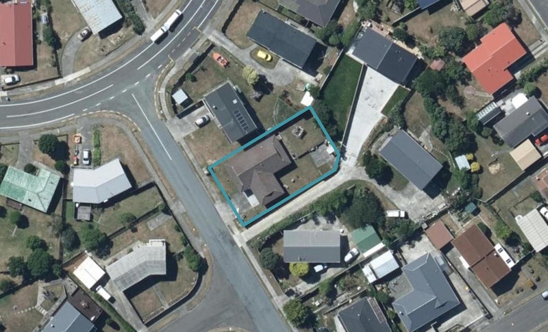 3 Clipper Street, Titahi Bay, Porirua - Carousel 1
