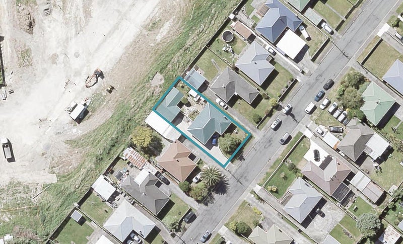 13 Ruthven Road, Wainuiomata, Lower Hutt - Carousel 1