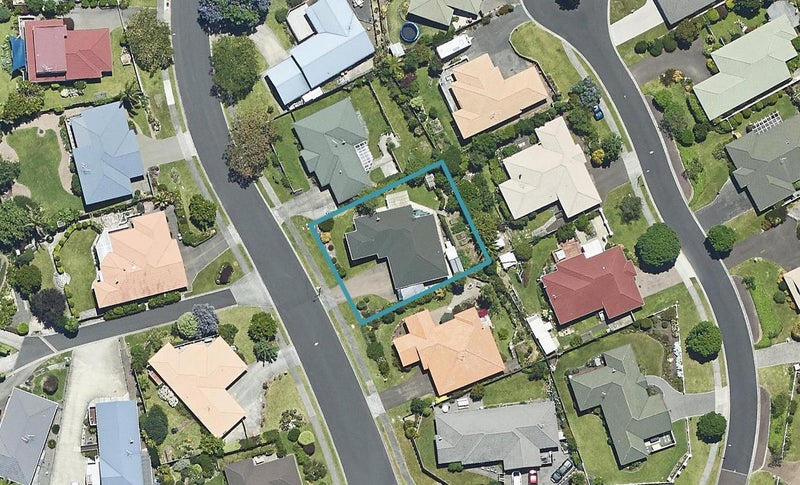 36 Sapphire Drive, Hairini, Tauranga - Carousel 1