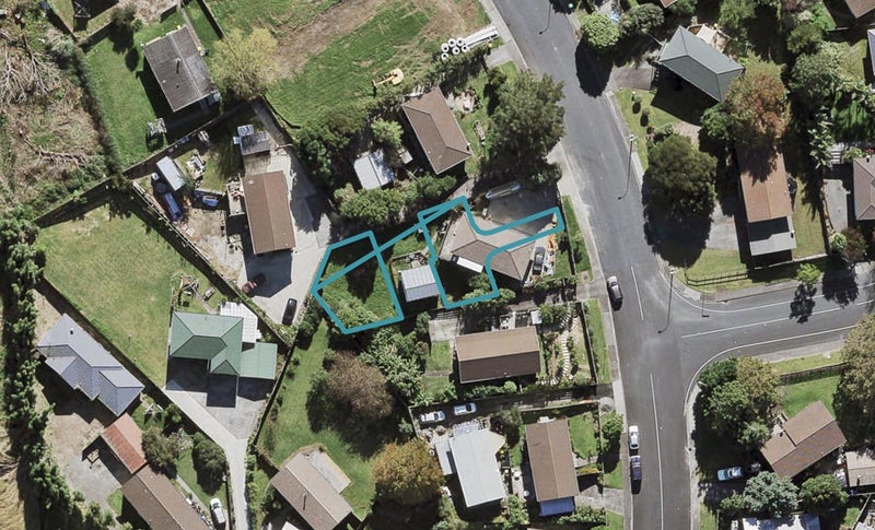 40D Cedar Heights Avenue, Massey, Auckland - Carousel 1