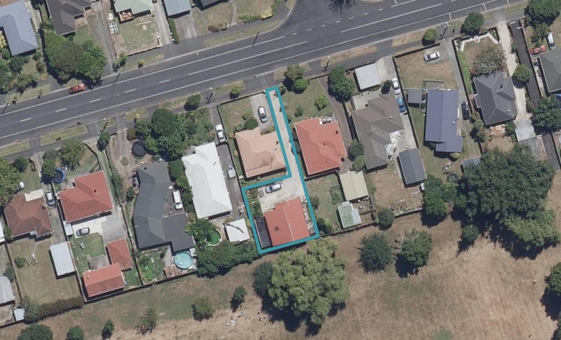 100A Masters Avenue, Hillcrest, Hamilton - Carousel 1