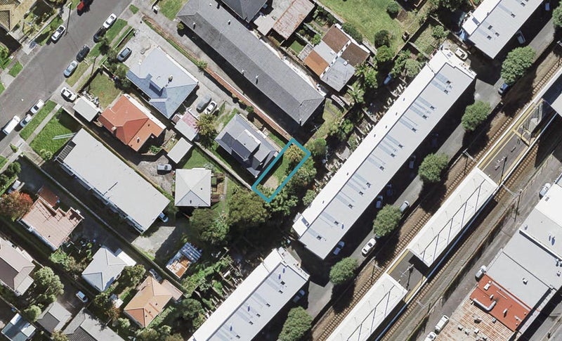 13/10 Willcott Street, Mount Albert, Auckland - Carousel 1