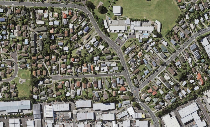 105A Target Road, Totara Vale, Auckland - Carousel 1