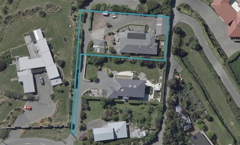 339 Mount Pleasant Road, Mount Pleasant, Christchurch - Carousel 1