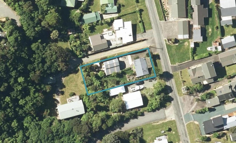 14 Old Mill Road, Ōkiwi Bay - Carousel 1