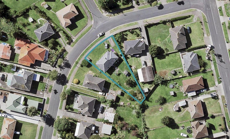 31 Evandale Street, Glen Innes, Auckland - Carousel 1