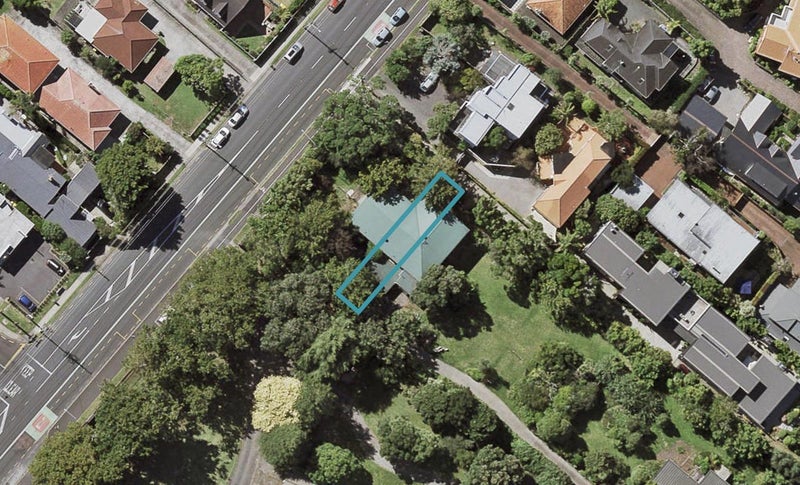 8 Macbeth Court, Milford, Auckland - Carousel 1