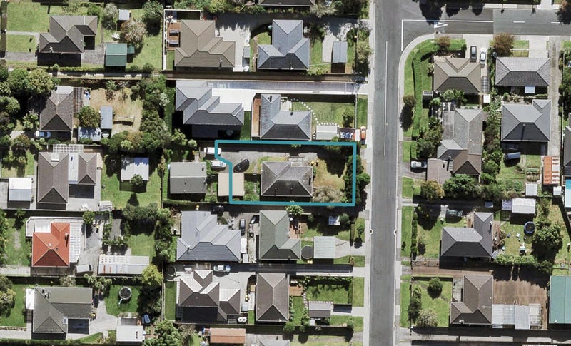26 Kervil Avenue, Te Atatu Peninsula, Auckland - Carousel 1