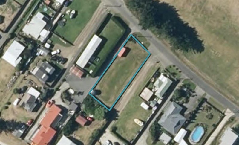 11 Hall Place, Foxton Beach, Foxton - Carousel 1