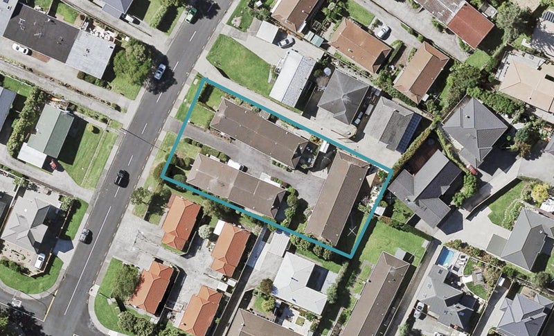 6/54 Moore Street, Howick, Auckland - Carousel 1