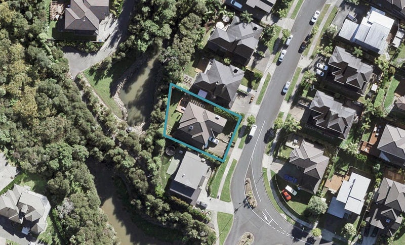 23 Springvale Drive, Fairview Heights, Auckland - Carousel 1