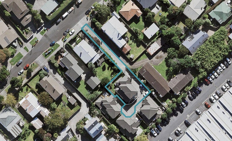 60A Taylors Road, Mount Albert, Auckland - Carousel 1