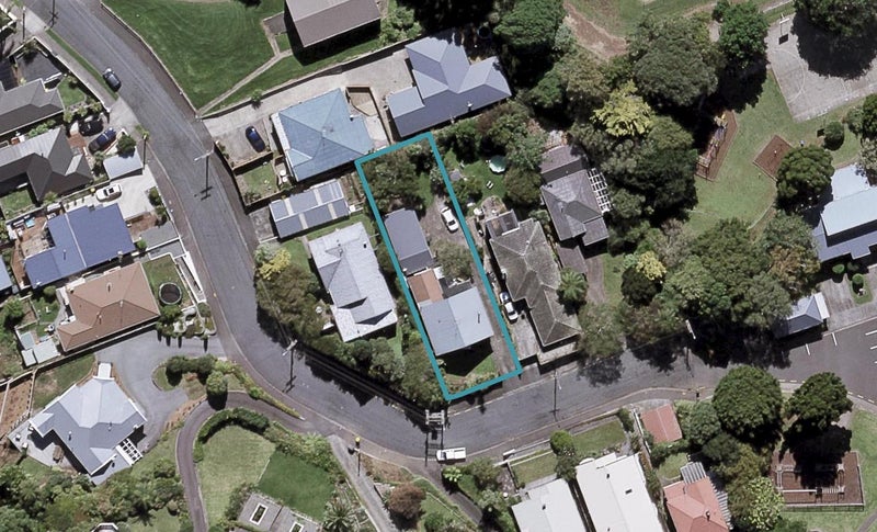 27 Bonithon Avenue, Moturoa, New Plymouth - Carousel 1