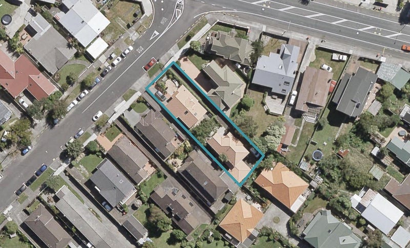 2/90 Hautana ST, Woburn, Lower Hutt - Carousel 1
