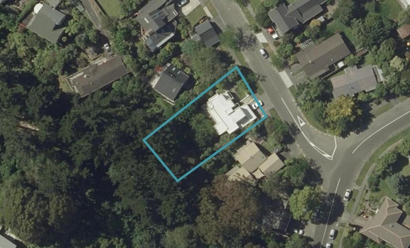 5 Heathcote Place, Fitzherbert, Palmerston North - Carousel 1
