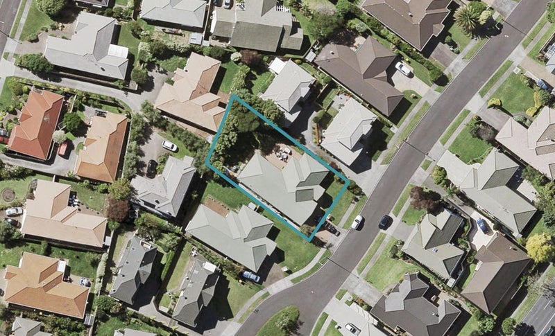 21 Ambleside Drive, Northpark, Auckland - Carousel 1