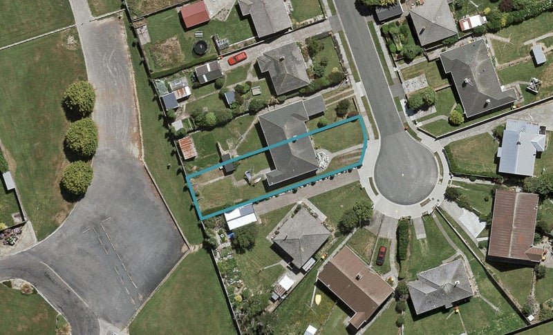 19 Lockerbie Street, Turnbull Thomson Park, Invercargill - Carousel 1