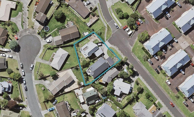 2/6 Mercury Lane, Windsor Park, Auckland - Carousel 1