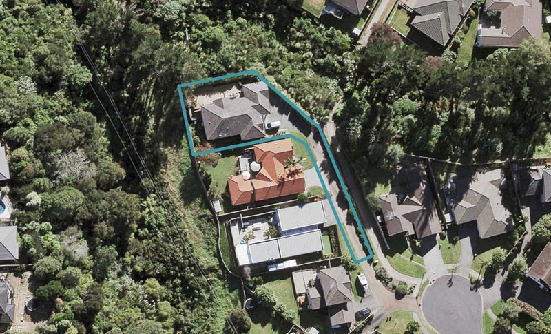 16 Maryann Place, Greenhithe, Auckland - Carousel 1