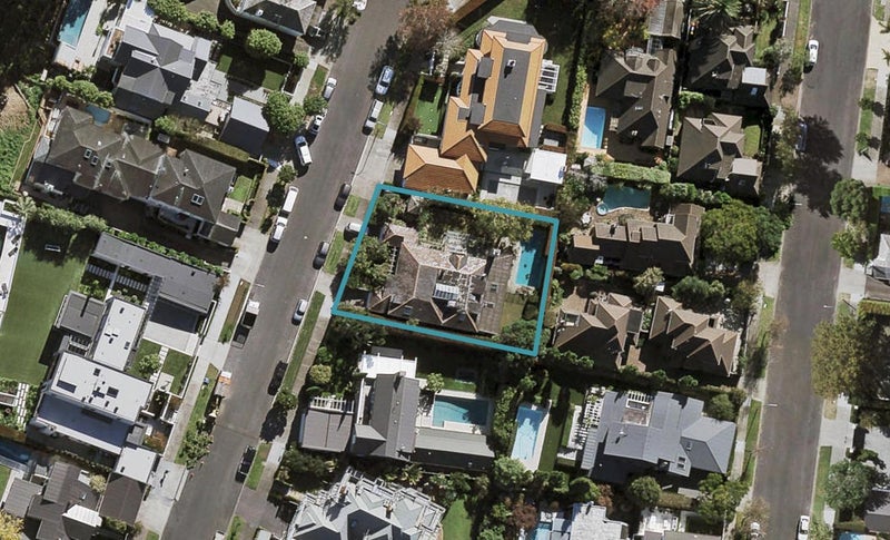 18 Burwood Crescent, Remuera, Auckland - Carousel 1