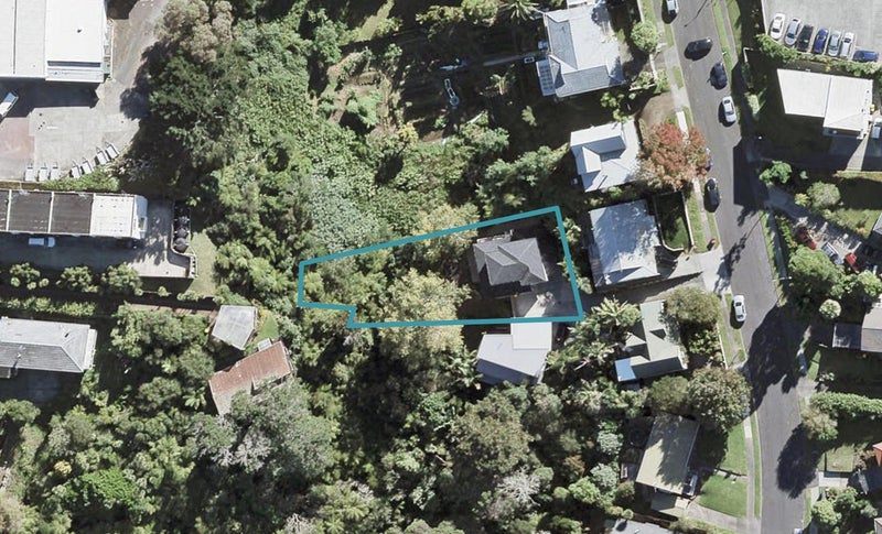 8A Deverell Place, Northcross, Auckland - Carousel 1
