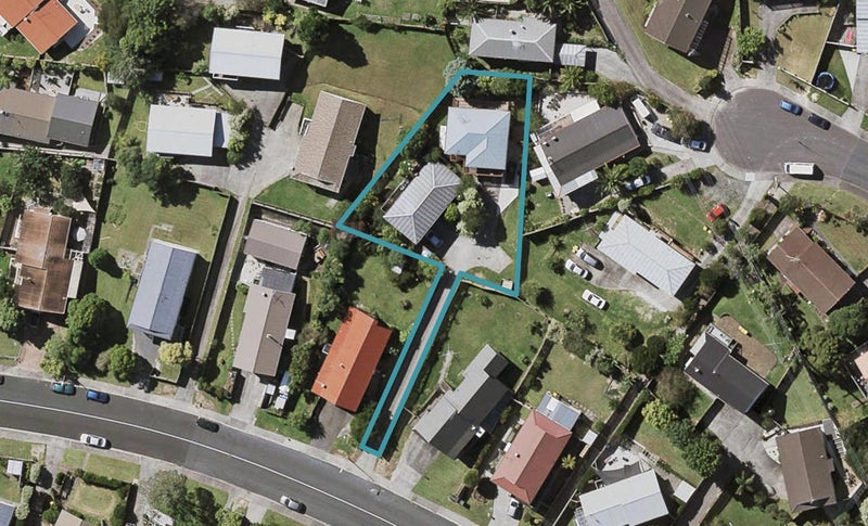 1/70 Athena Drive, Tōtara Vale, Auckland - Carousel 1