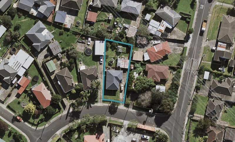 62 Harwood Crescent, Otara, Auckland - Carousel 1